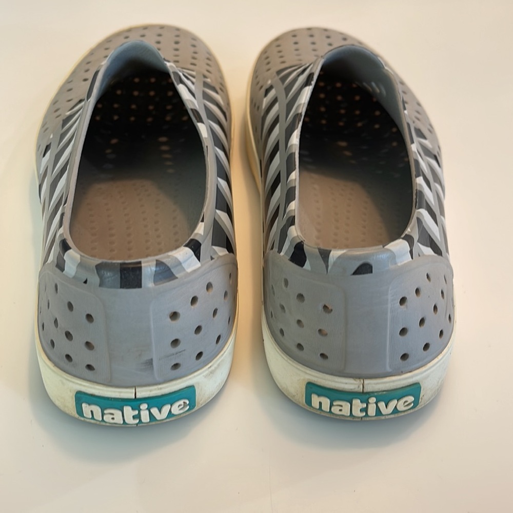 Native Shoes - Picture 5 of 8